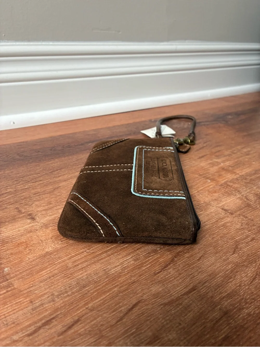 Coach Suede Leather Wristlet Vintage NWT 6F31 Brown / Blue Trim